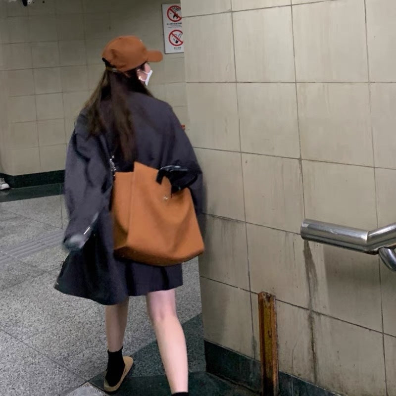 Dollcini Elegáns Női Laptoptáska – Professzionális Műbőr, Barna