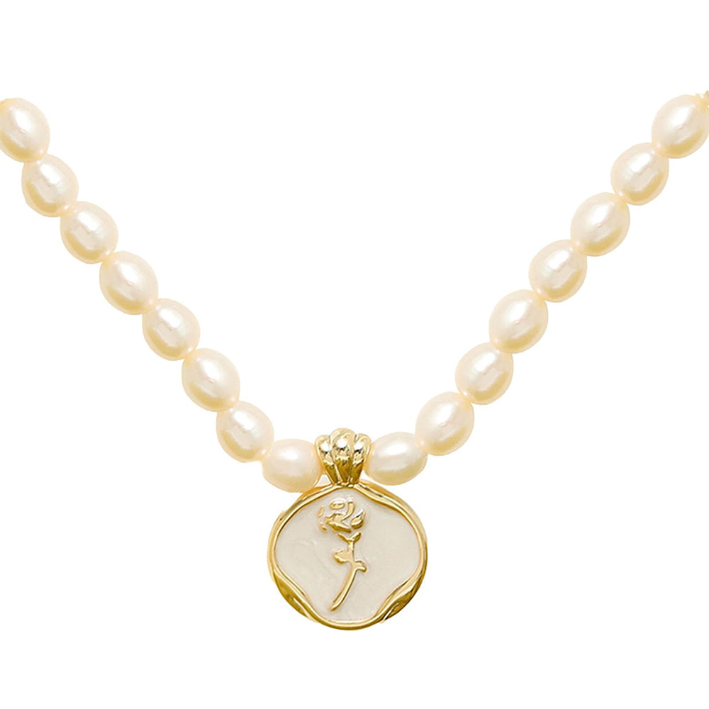 Dollcini Pearl Ékszerkészlet – Nyaklánc és Gyöngy Fülbevaló