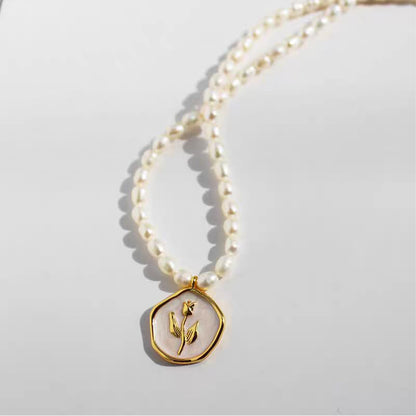 Dollcini Pearl Ékszerkészlet – Nyaklánc és Gyöngy Fülbevaló