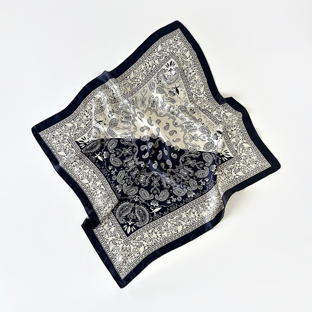 Dollcini, Női Szatén Kendő – Paisley Mintás 70×70 cm