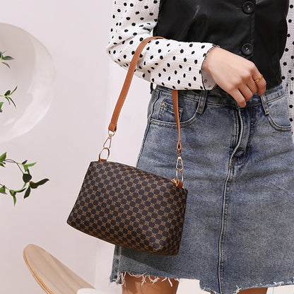 Dollcini Mini Női Kézitáska – Divatos műbőr, Levehető Pánttal